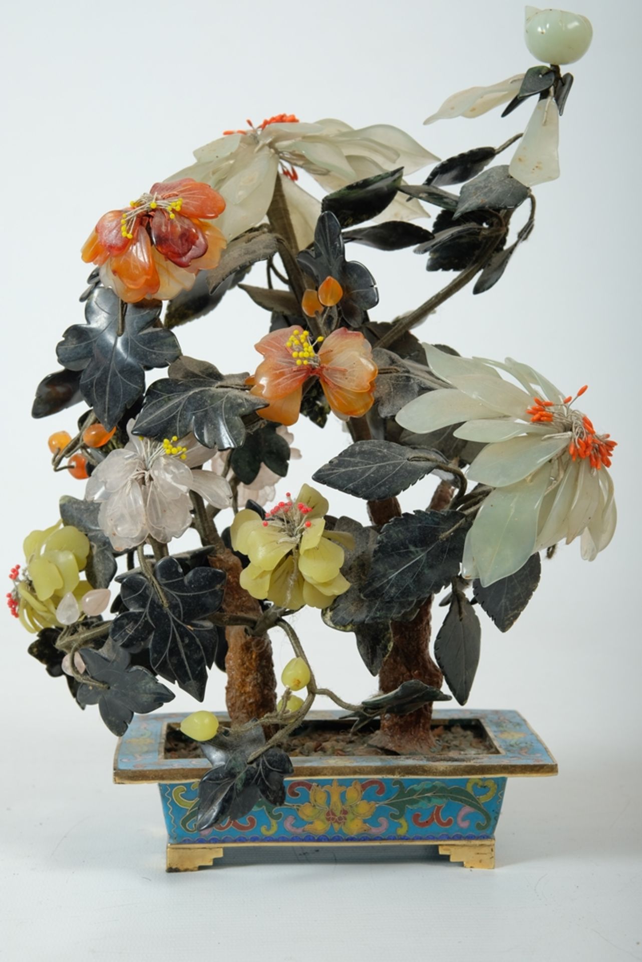 JADE Blumenarrangement im Topf, prächtige Ausführung, schöne Farben, filigrane Jade-Arbeit, China