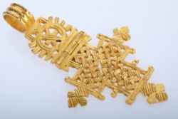 ANHÄNGER mit Kreuz, bewegliche Teile, große Öse, L 7cm, Gelbgold 585 (getestet), 16,2g