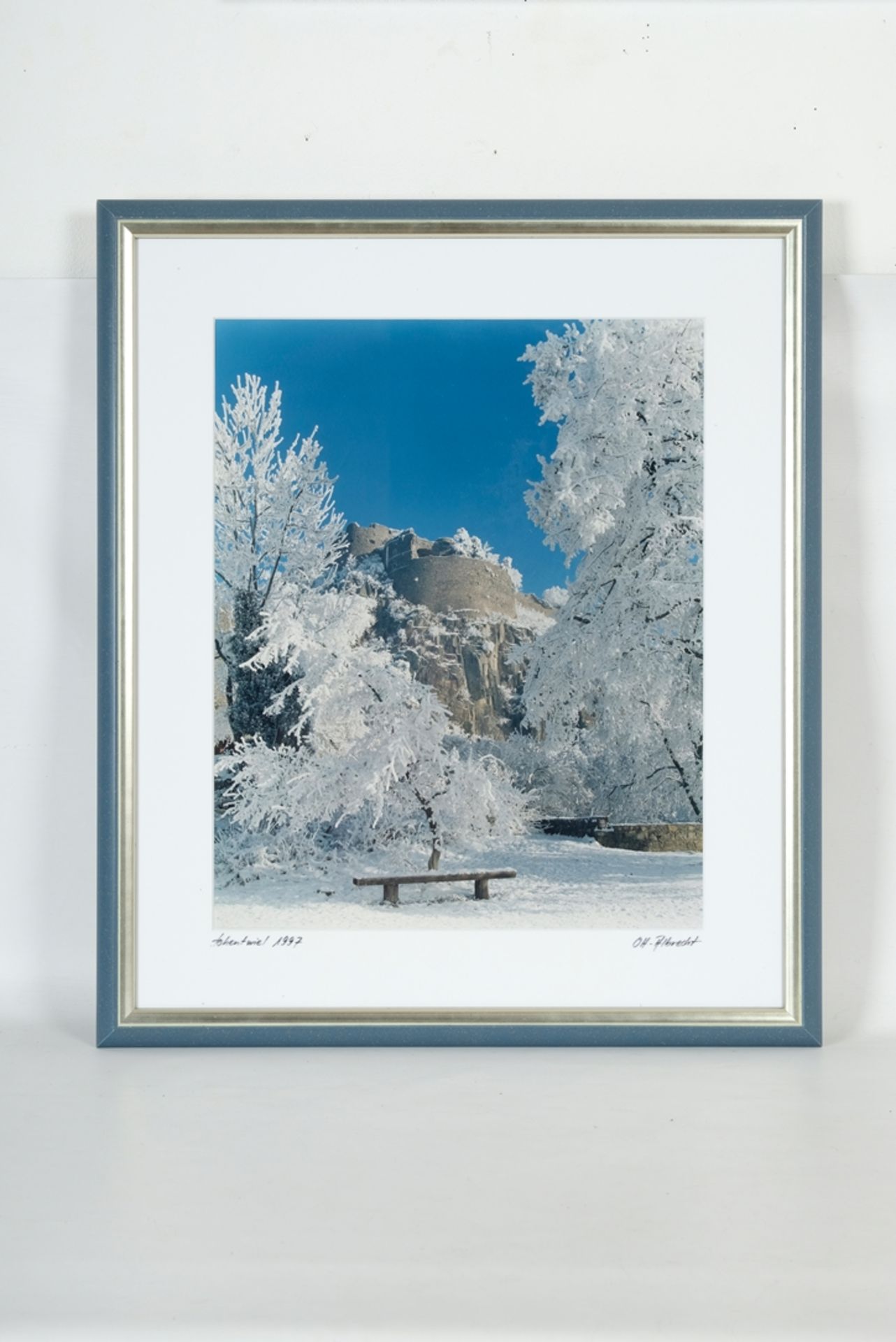 HOHENTWIEL verschneite Winterlandschaft, hochwertiger Farbabzug, stammt aus dem Singener Fotogeschä - Image 2 of 4