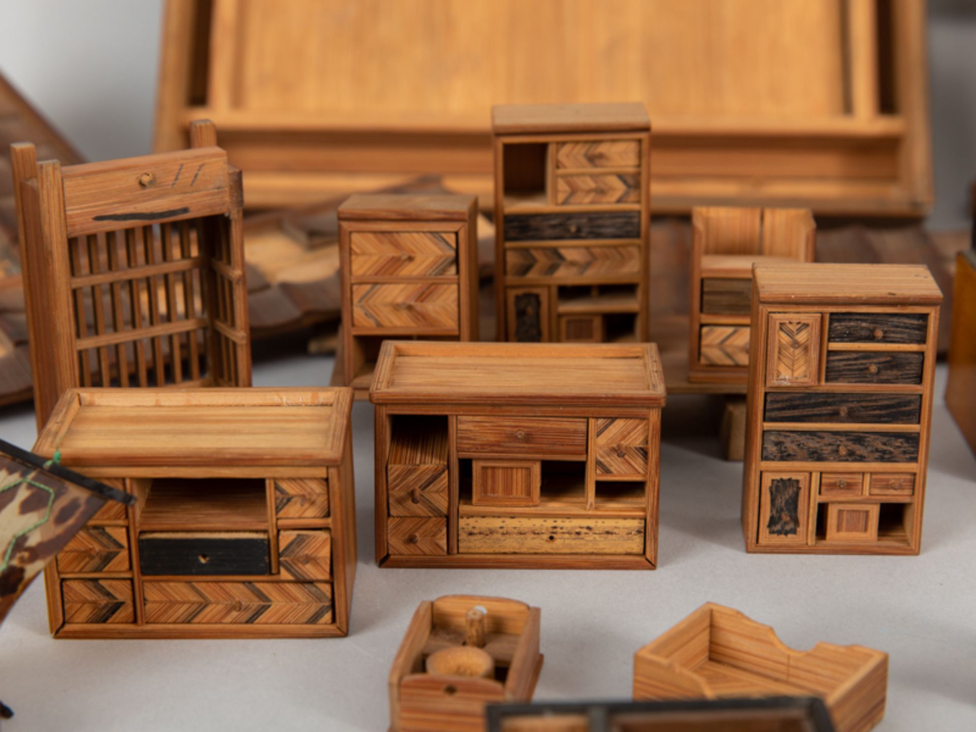 Modellhaus aus Holz / Kinderspielzeug, Japan, Meiji Zeit. - Image 8 of 22