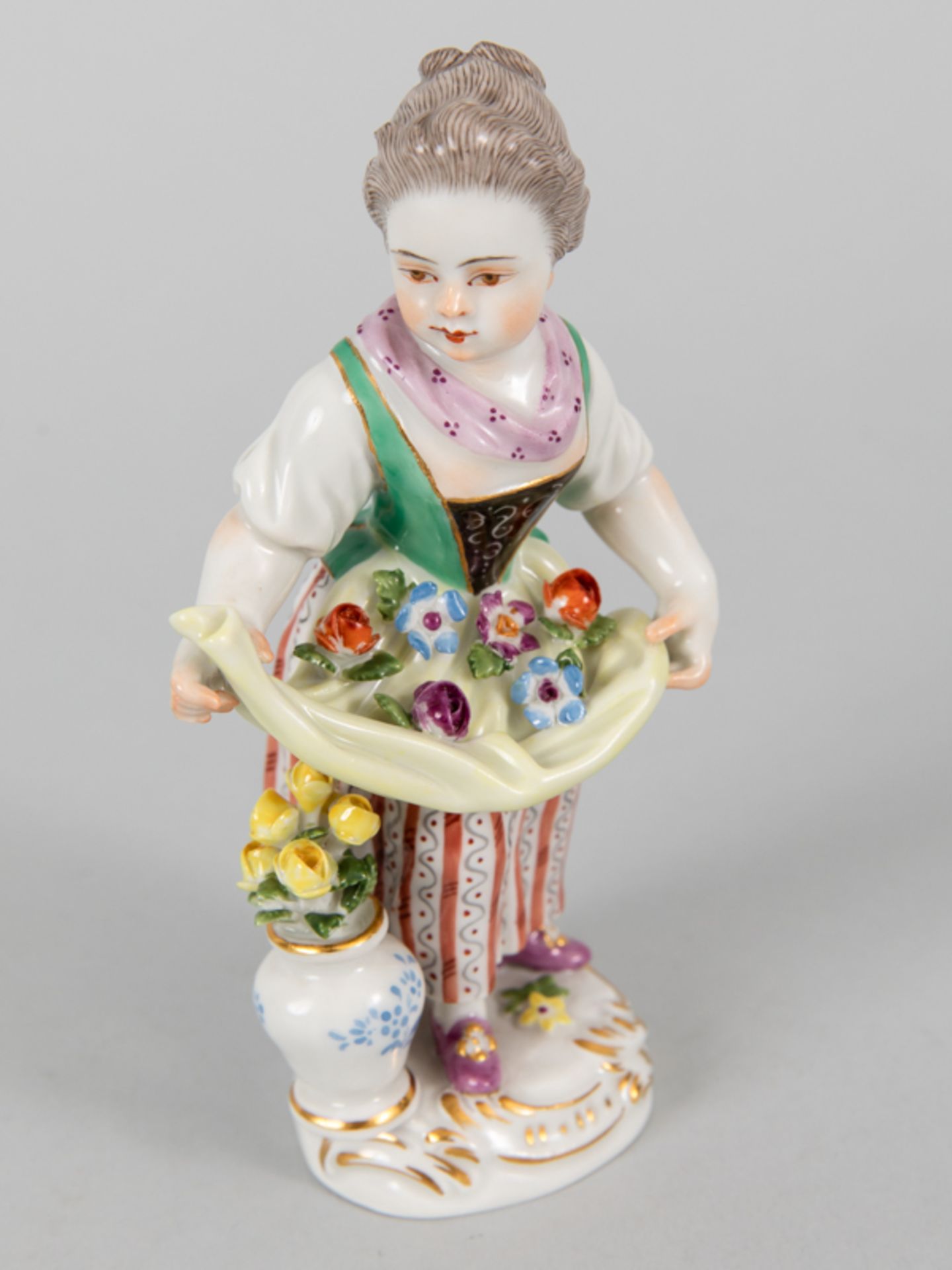 Figur "Blumenmädchen mit Vase", Modell von J.J. Kändler, Meissen, 20. Jh. - Bild 2 aus 7