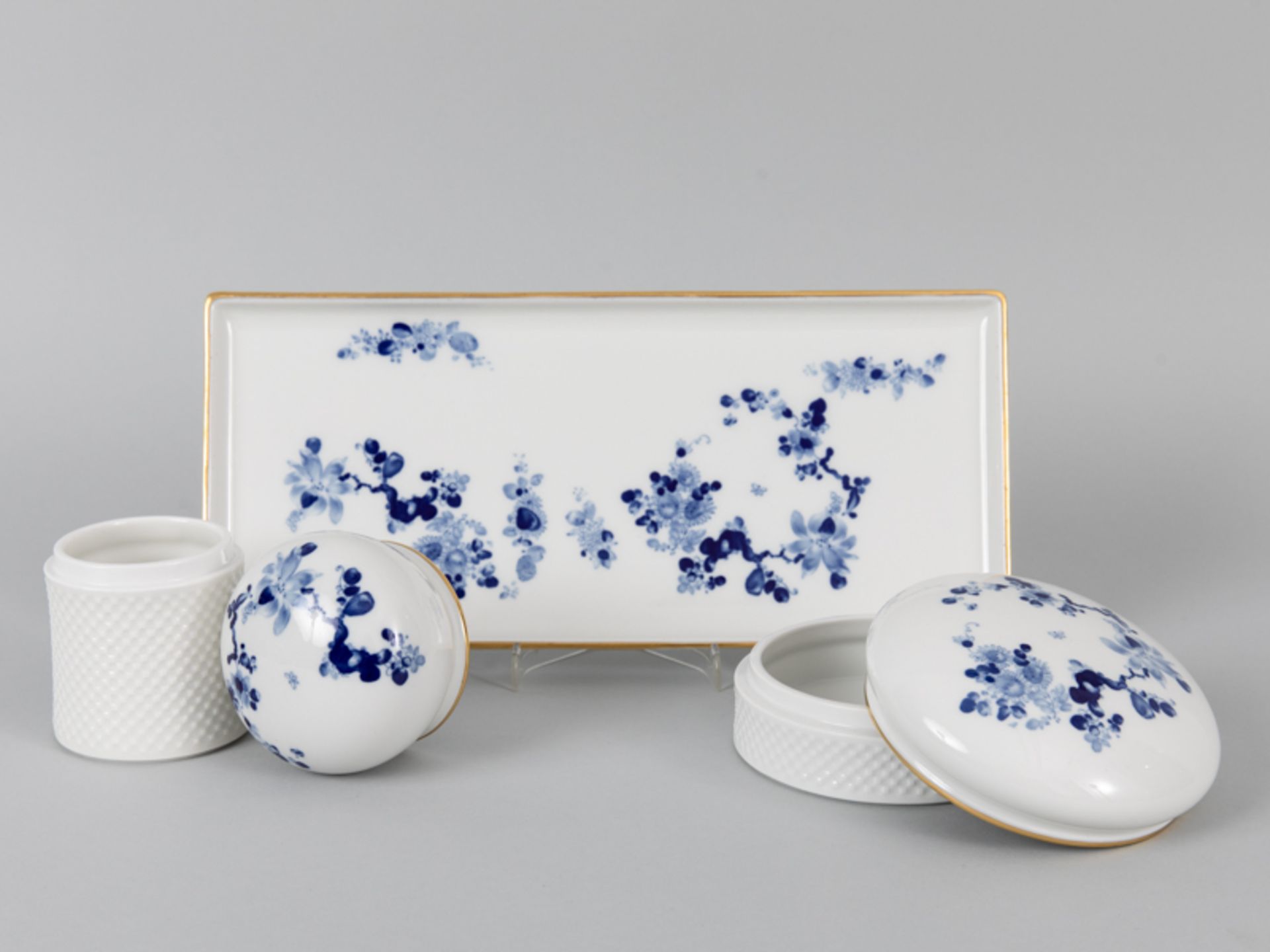 3 Teile aus einem Rauch- und Schreibtisch Service, Ludwig Zepner (1931-2010), Meissen, 2. Hälfte 20. - Image 2 of 4