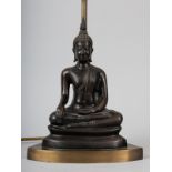 Lampenfuß mit Buddha Figur, 20. Jahrhundert.