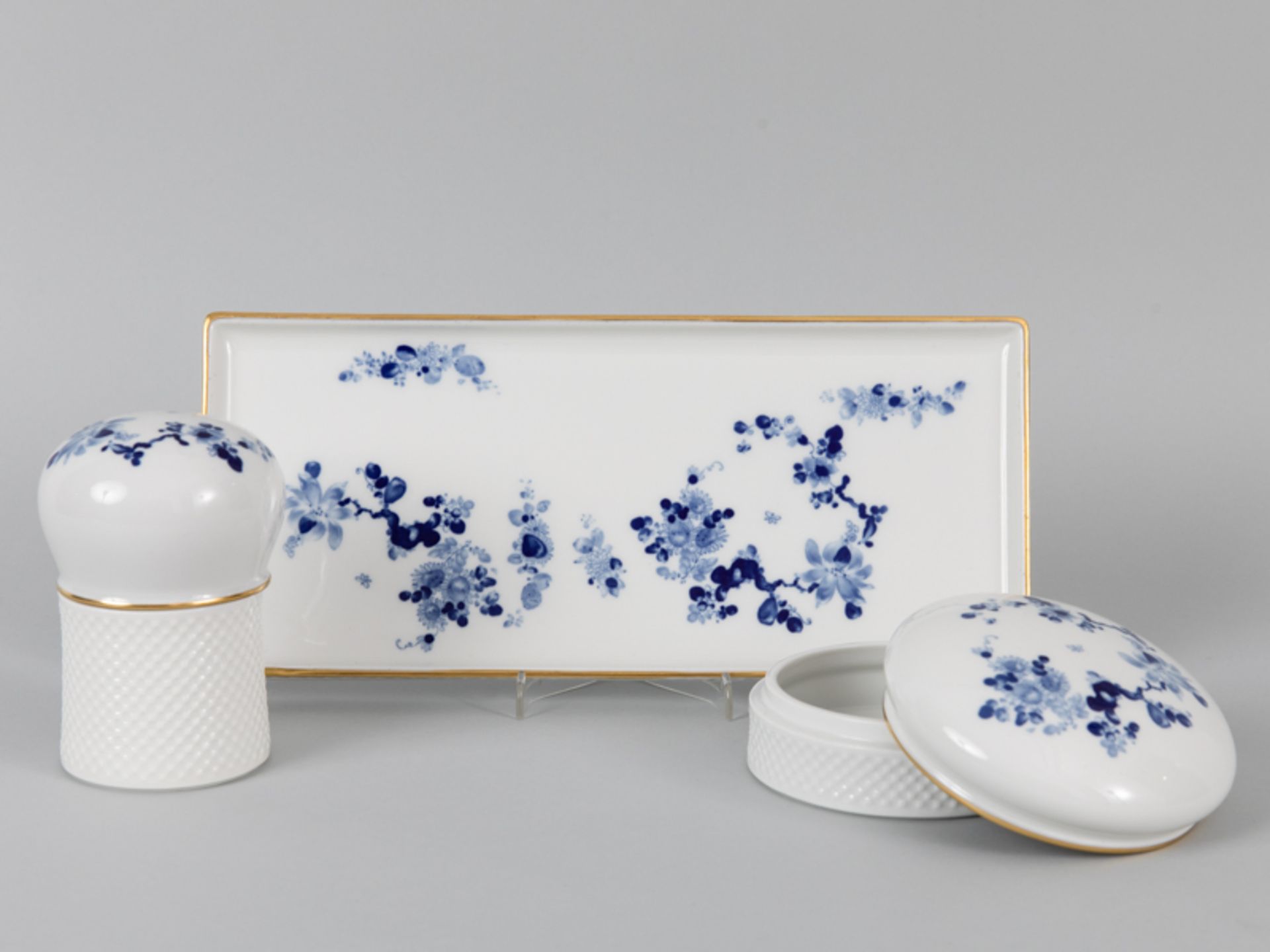 3 Teile aus einem Rauch- und Schreibtisch Service, Ludwig Zepner (1931-2010), Meissen, 2. Hälfte 20.