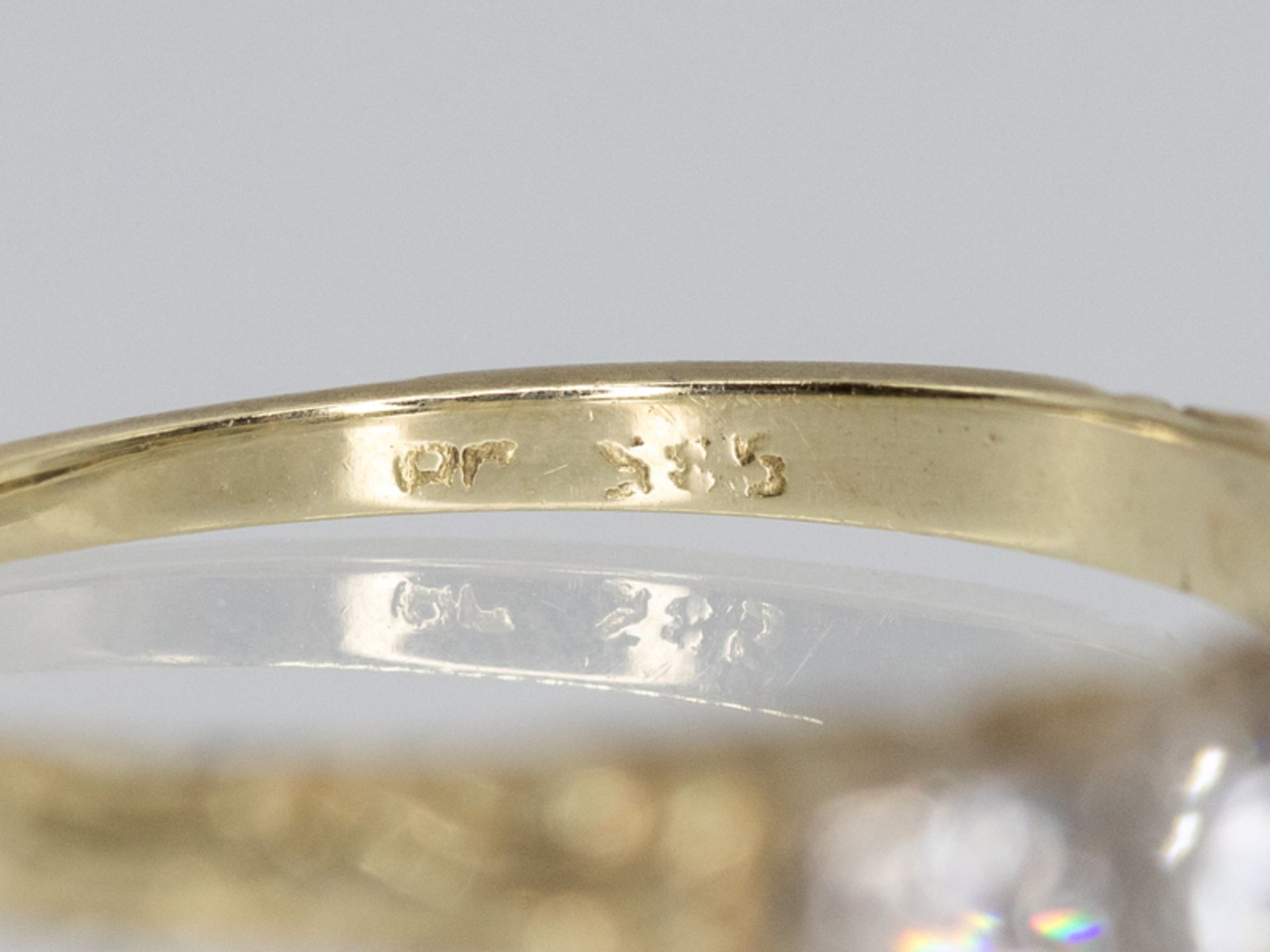 Ring mit 5 Altschliff-Diamanten, zusammen ca. 0,54 ct, 30-er Jahre. - Image 4 of 5