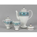 Kaffeekanne, Rahmgießer und Zuckerdose, Form "Florentine Turquoise", Wedgwood, 20. Jh.