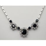 Collier mit 7 Saphiren, zusammen ca. 3 ct und 26 Brillanten, zusammen ca. 0,7 ct, Juweliersarbeit,