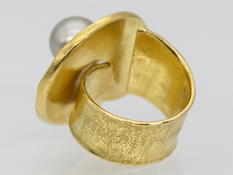 Moderner Ring mit Tahitiperle, Goldschmiede Andreas Norz, Innsbruck, Österreich, 2001. - Image 6 of 6