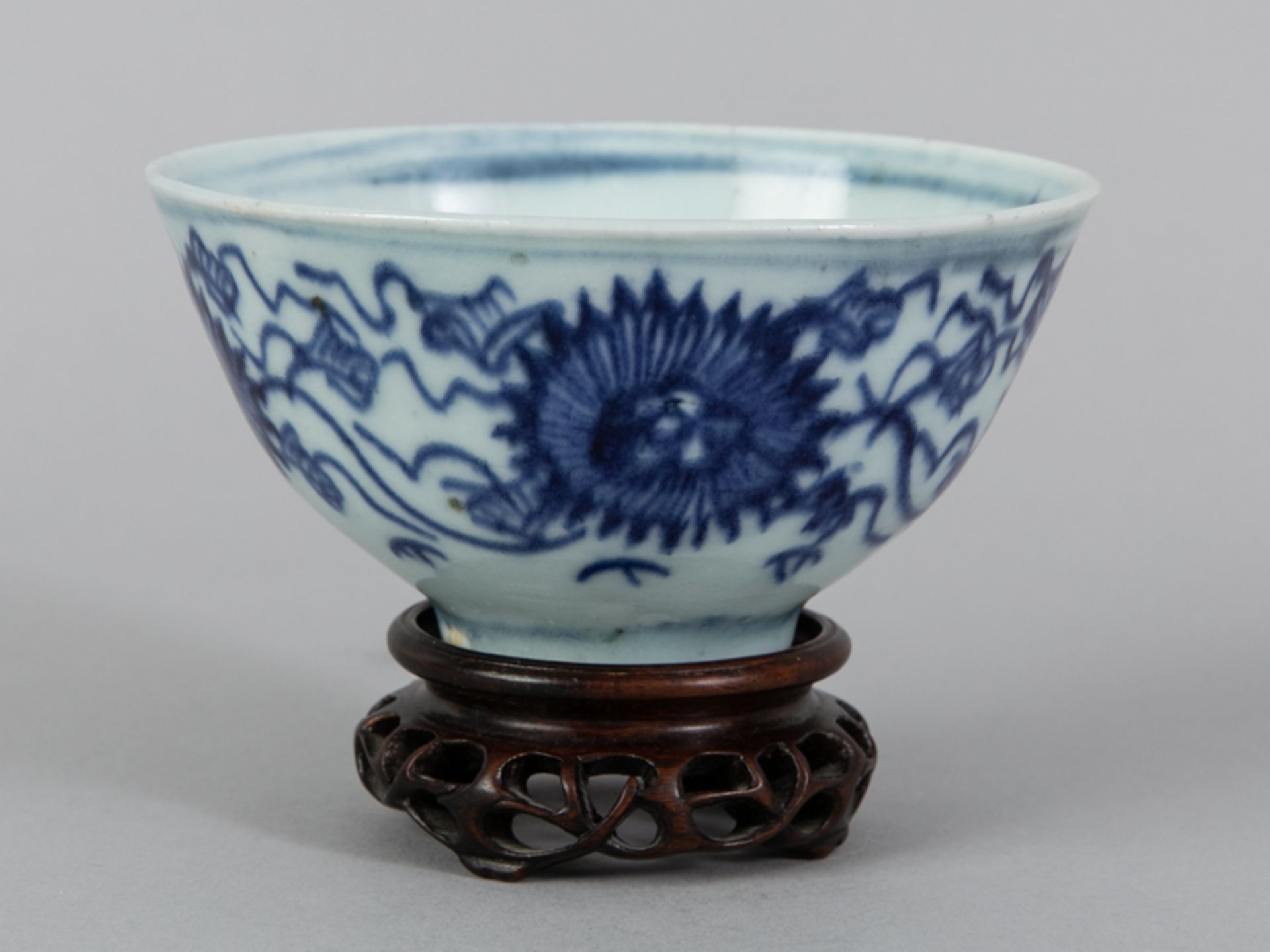 Kleine Schale / Kumme / Teeschale, China, wohl Qing-Dynastie, 18. Jh. - Image 2 of 6