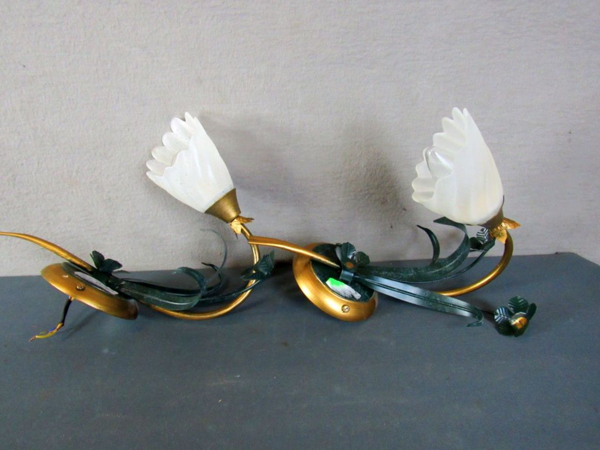 Zwei Wandleuchten florales Metall und - Image 4 of 7