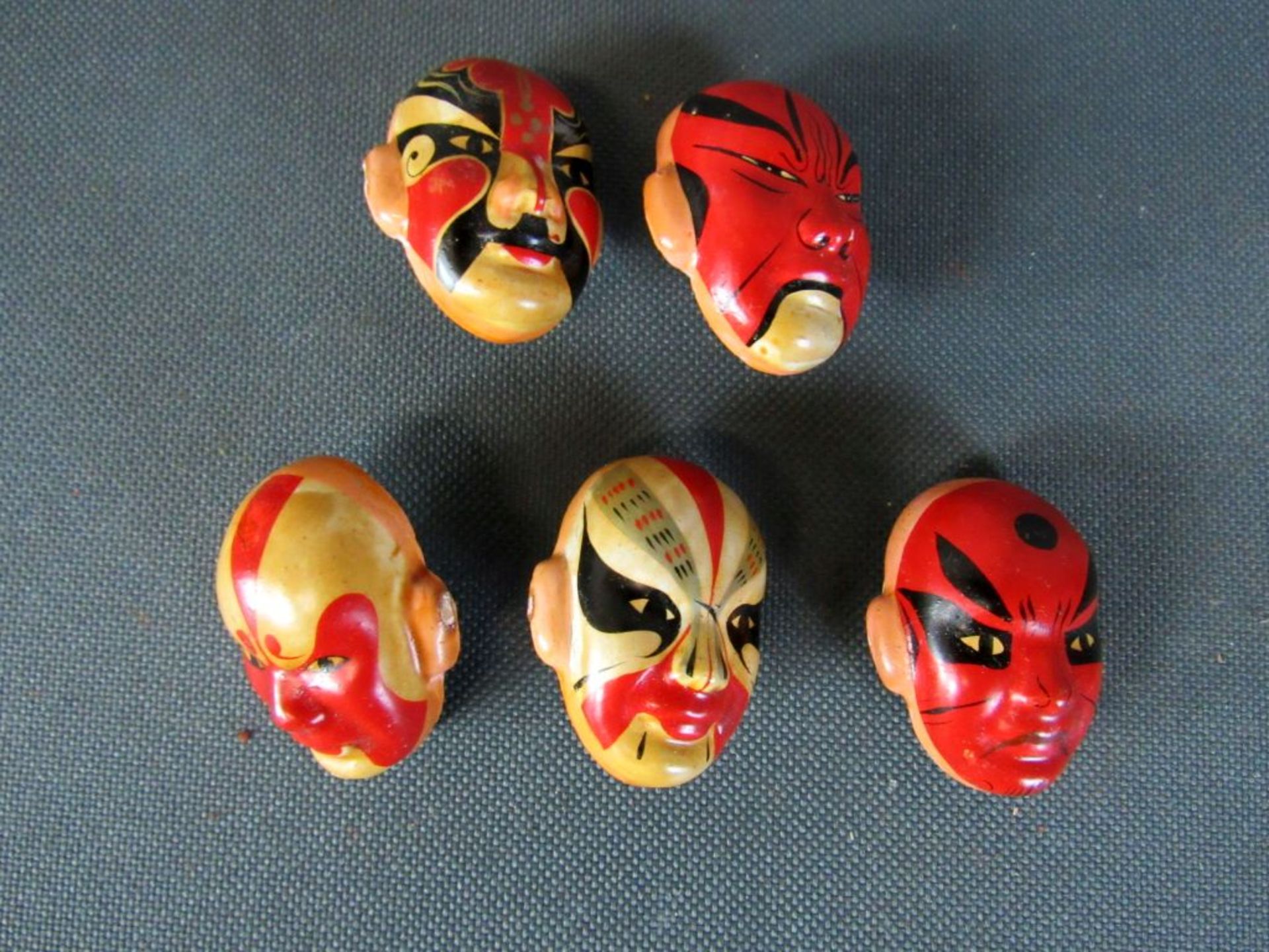 5 kleine Masken