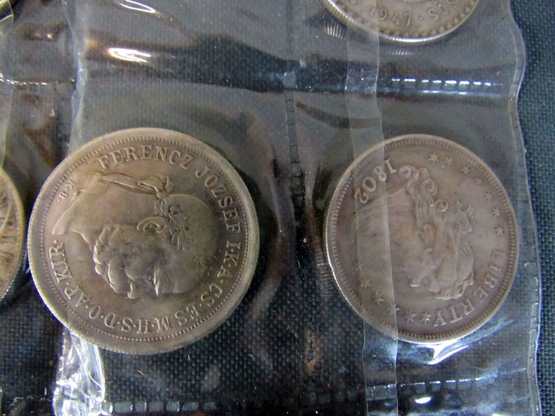 Konvolut von 6 Münzen - Image 4 of 9