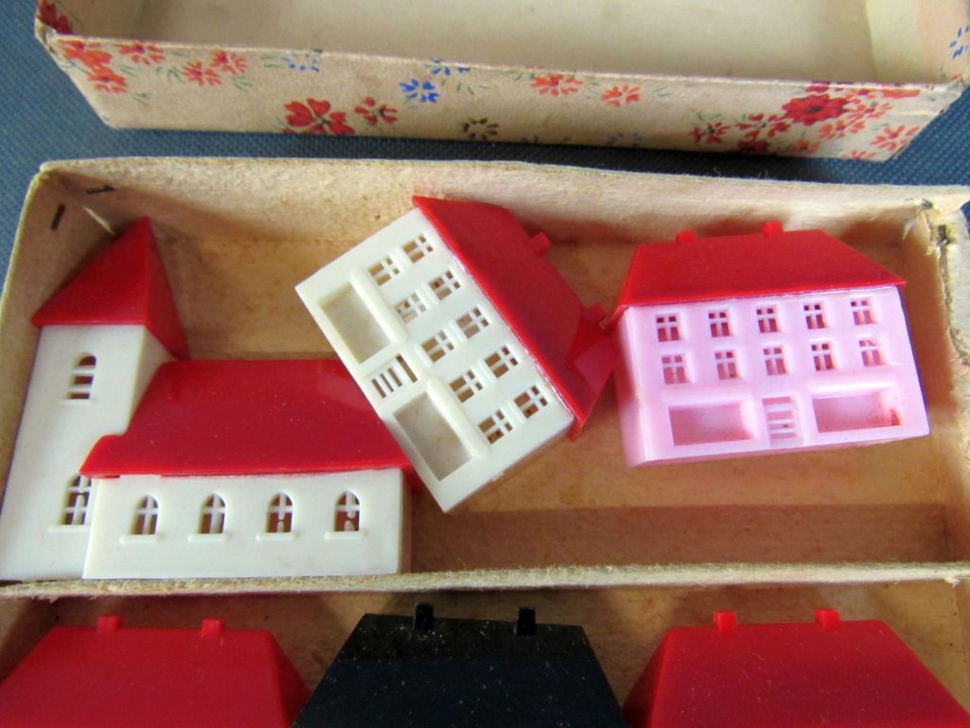 Spielzeug Lilliput Häuser in - Image 3 of 6