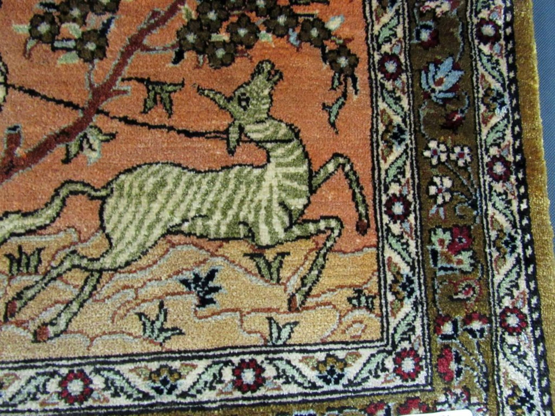 Orientalischer handgeknüpfter Teppich - Image 3 of 7