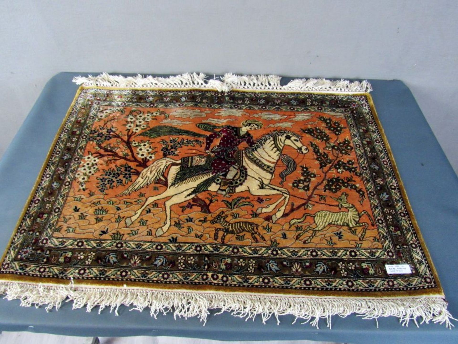 Orientalischer handgeknüpfter Teppich