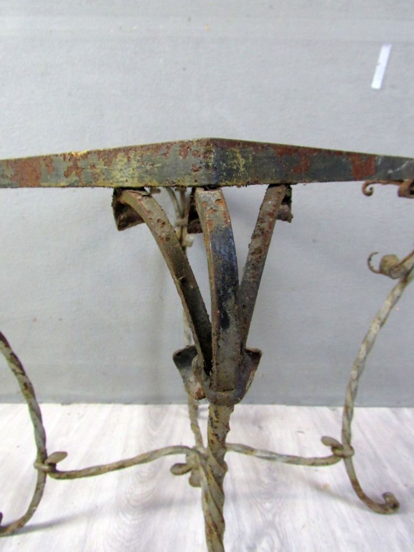 Antikes Tischgestell handgeschmiedet - Image 5 of 5
