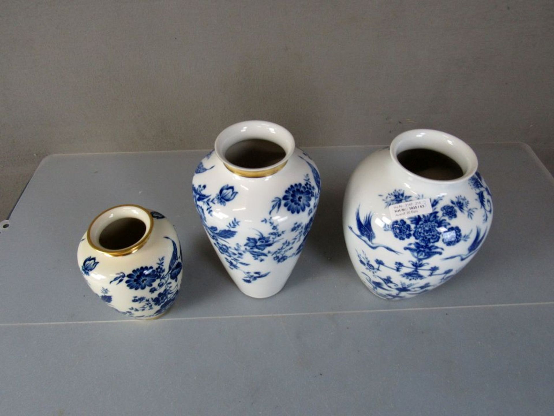 Drei Vasen blaumalerei von - Image 3 of 16