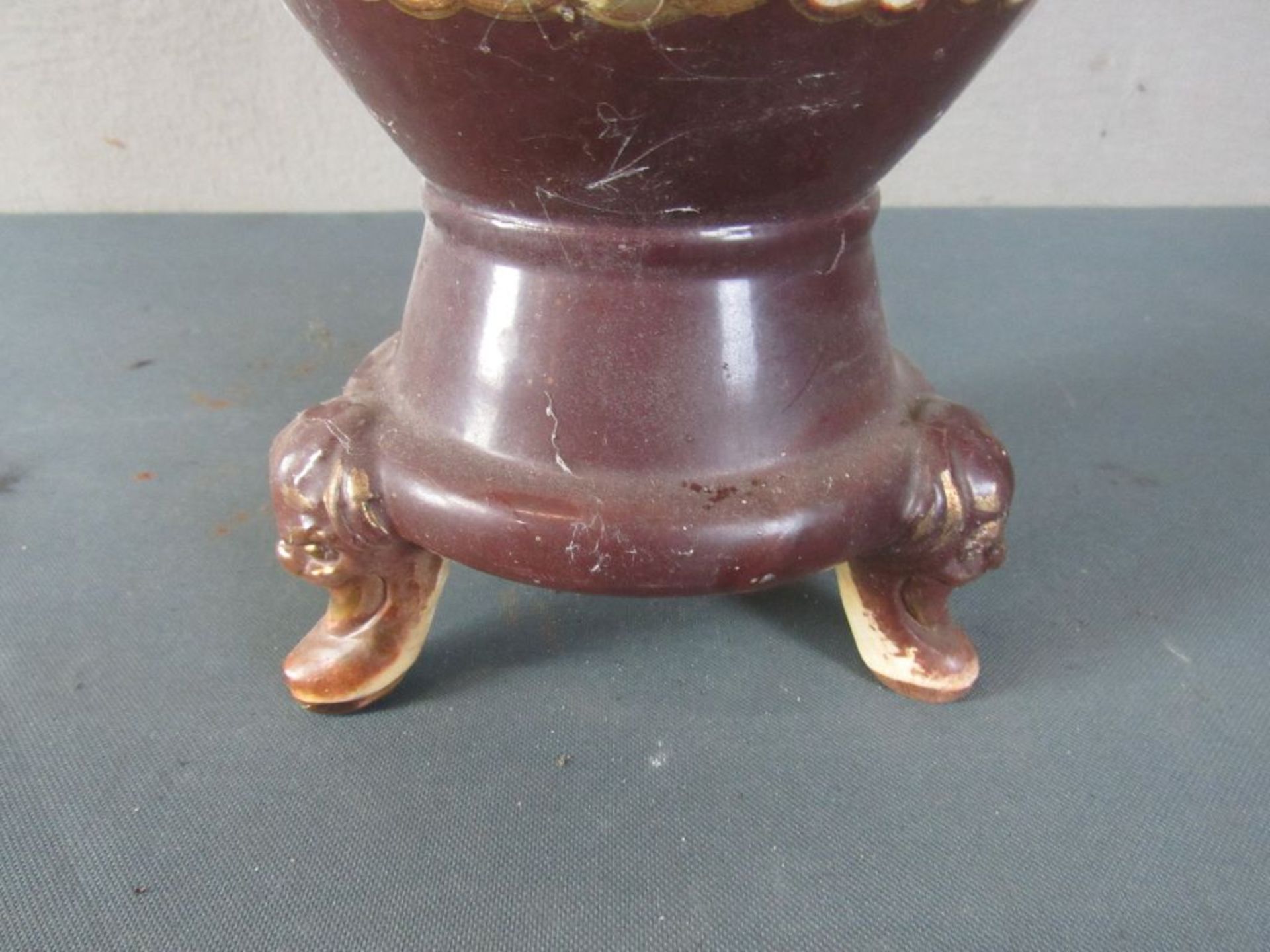 Große asiatische Vase auf drei Füßen - Image 13 of 14