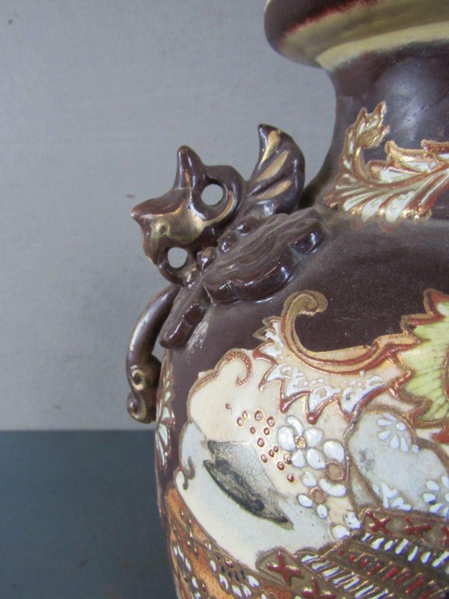 Große asiatische Vase auf drei Füßen - Bild 6 aus 14
