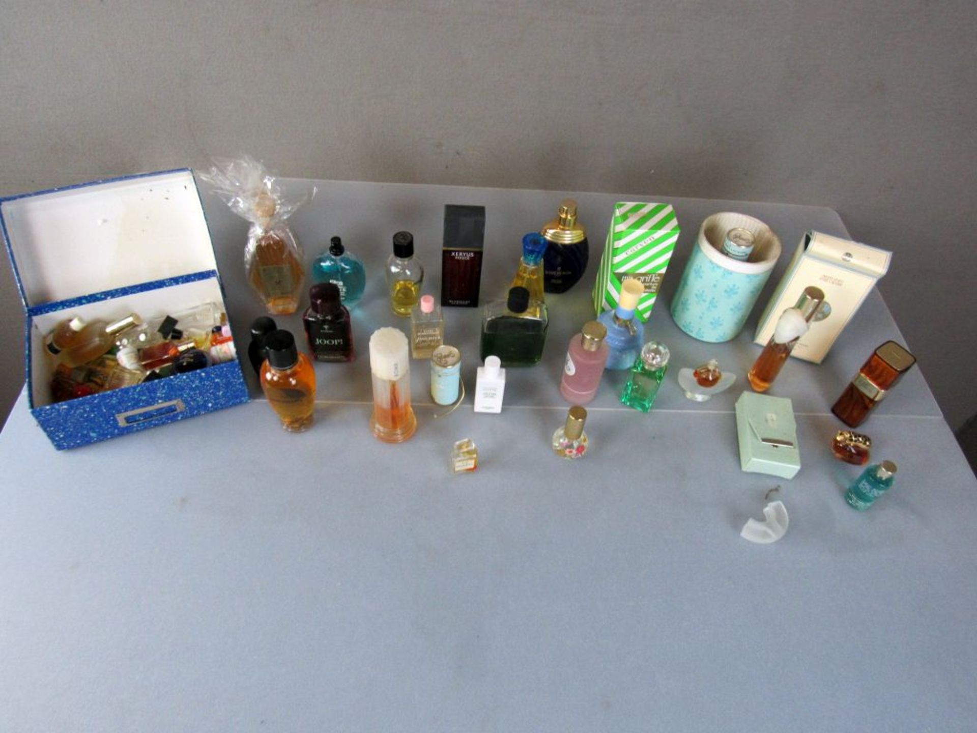 Großes Konvolut Parfum Miniaturen - Image 17 of 18