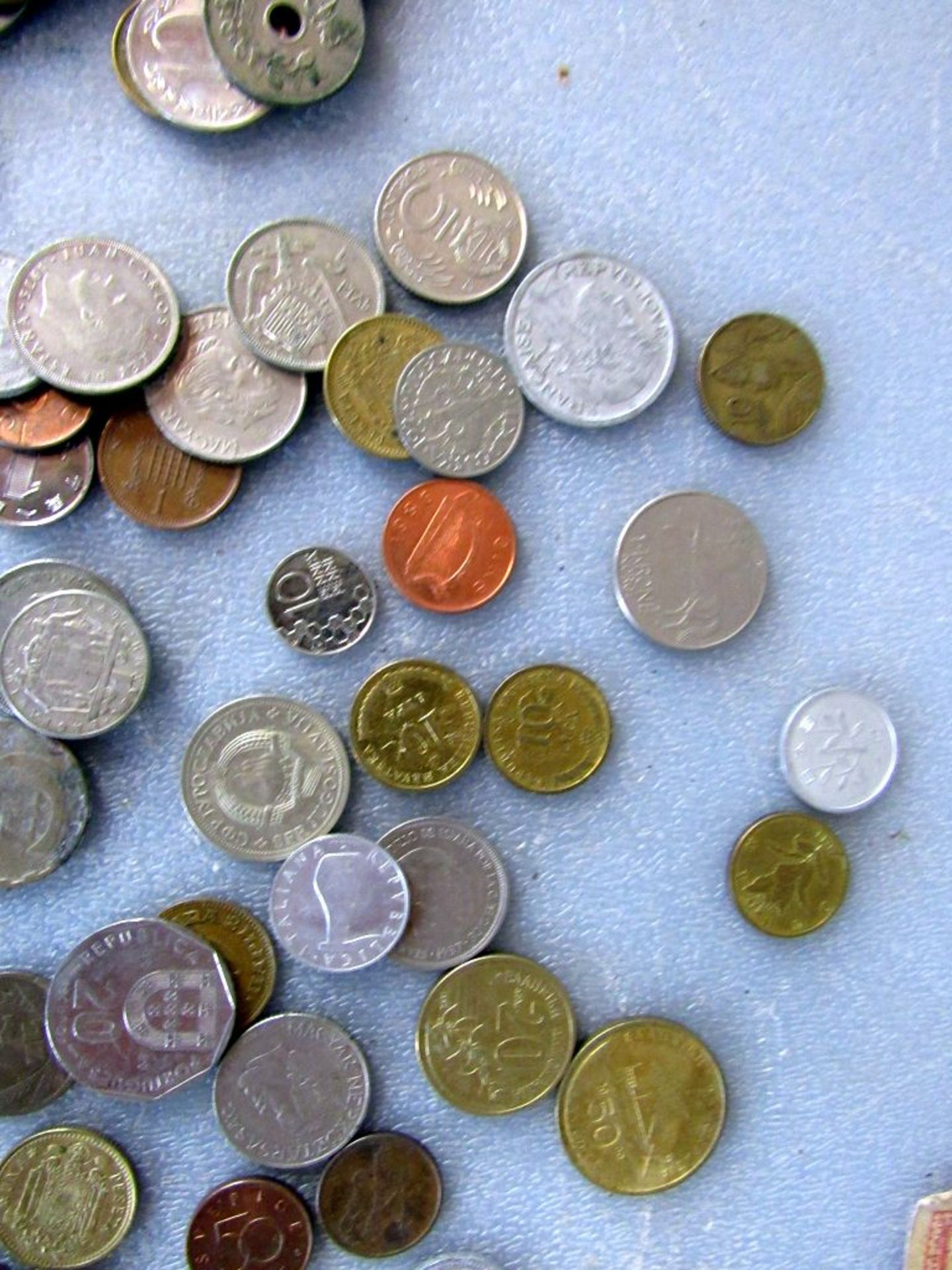 Konvolut Münzen und Banknoten aus - Image 7 of 10