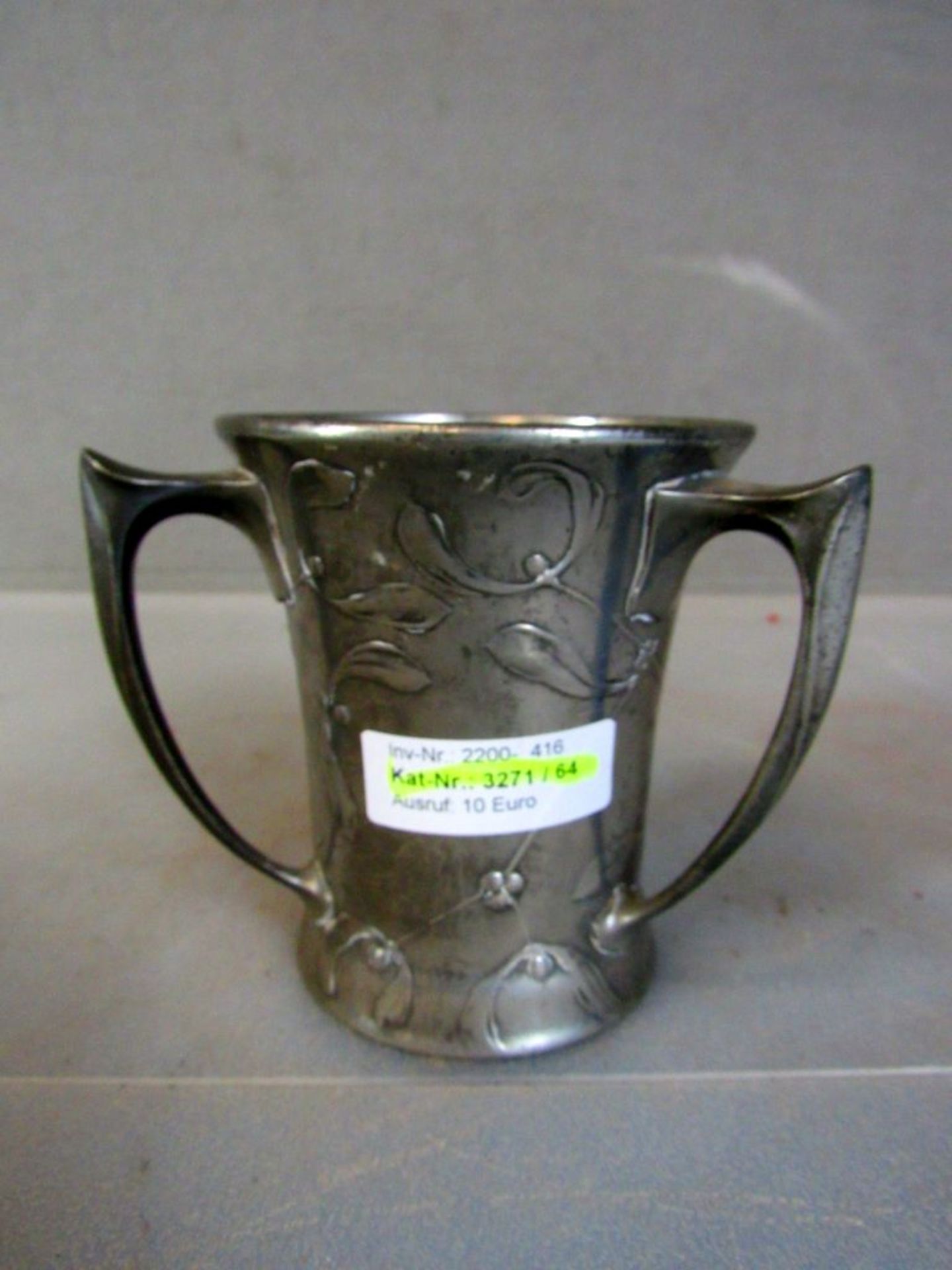 Jugendstil Kaiserzinn Vase drei