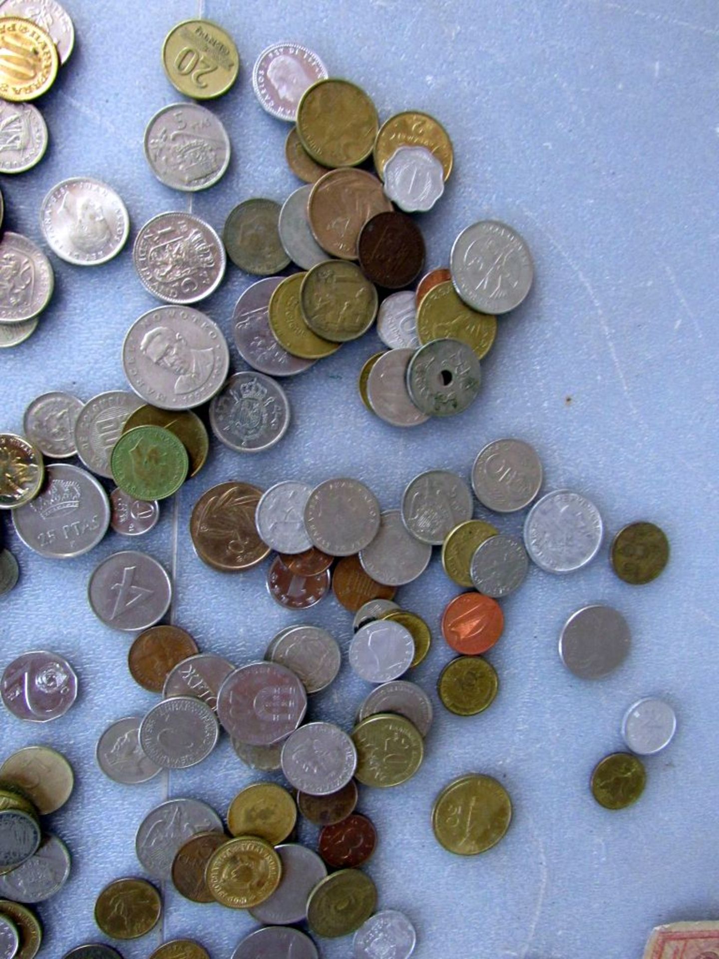 Konvolut Münzen und Banknoten aus - Image 5 of 10