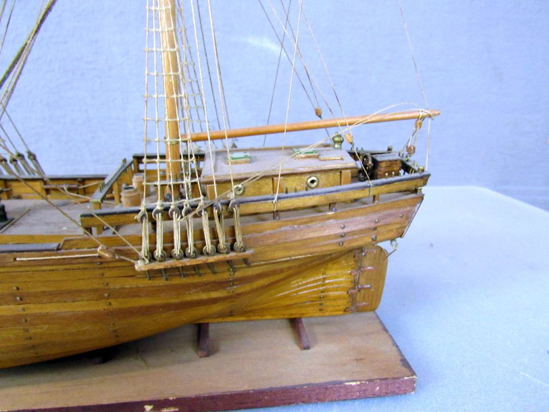 Antikes Modellschiff Dreimaster - Bild 6 aus 9