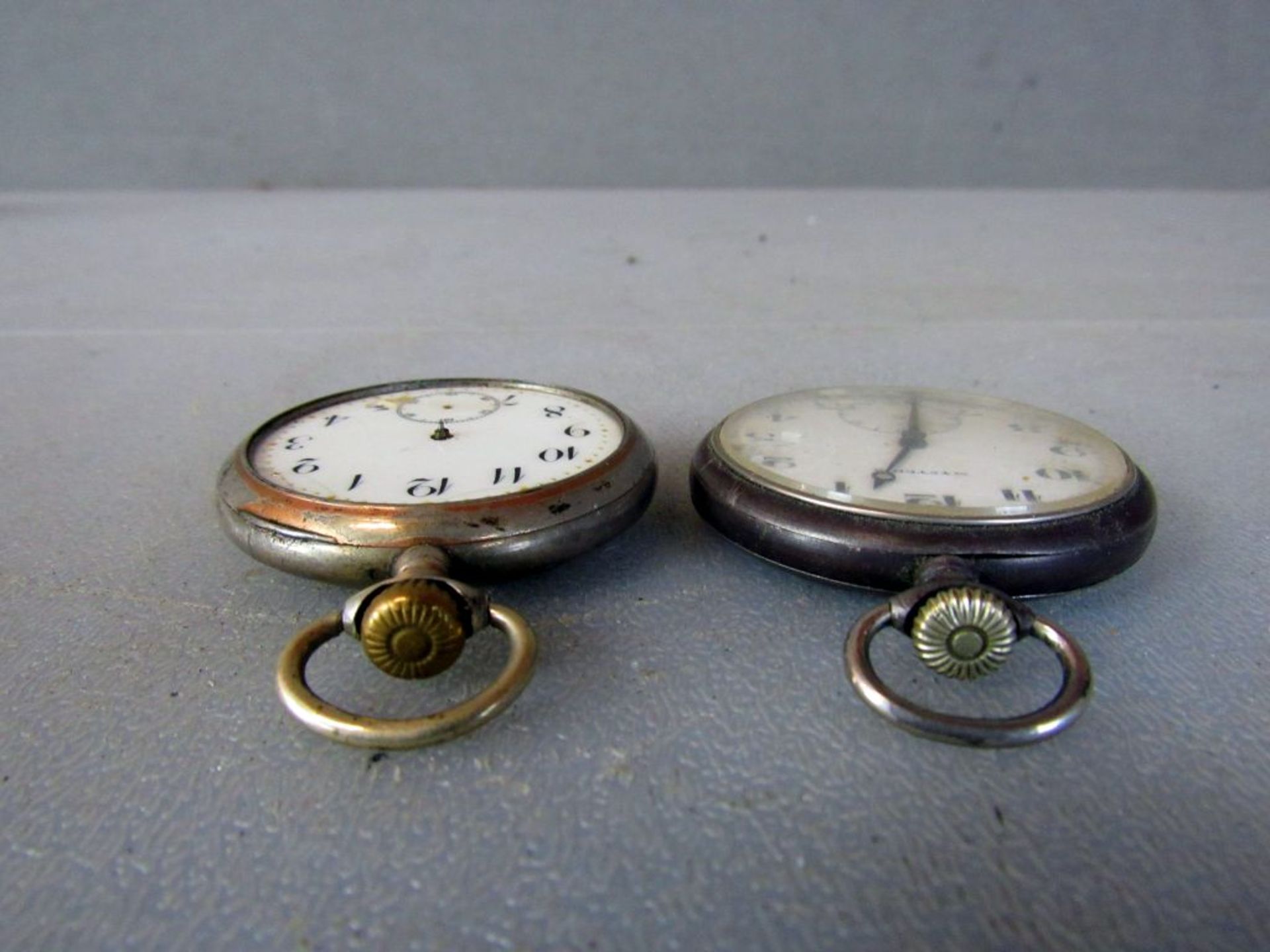 Zwei antike Taschenuhren aus - Bild 4 aus 9