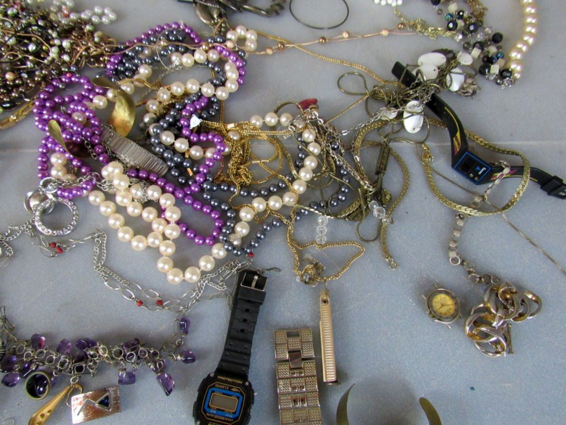 Interessantes Konvolut Modeschmuck - Bild 8 aus 9