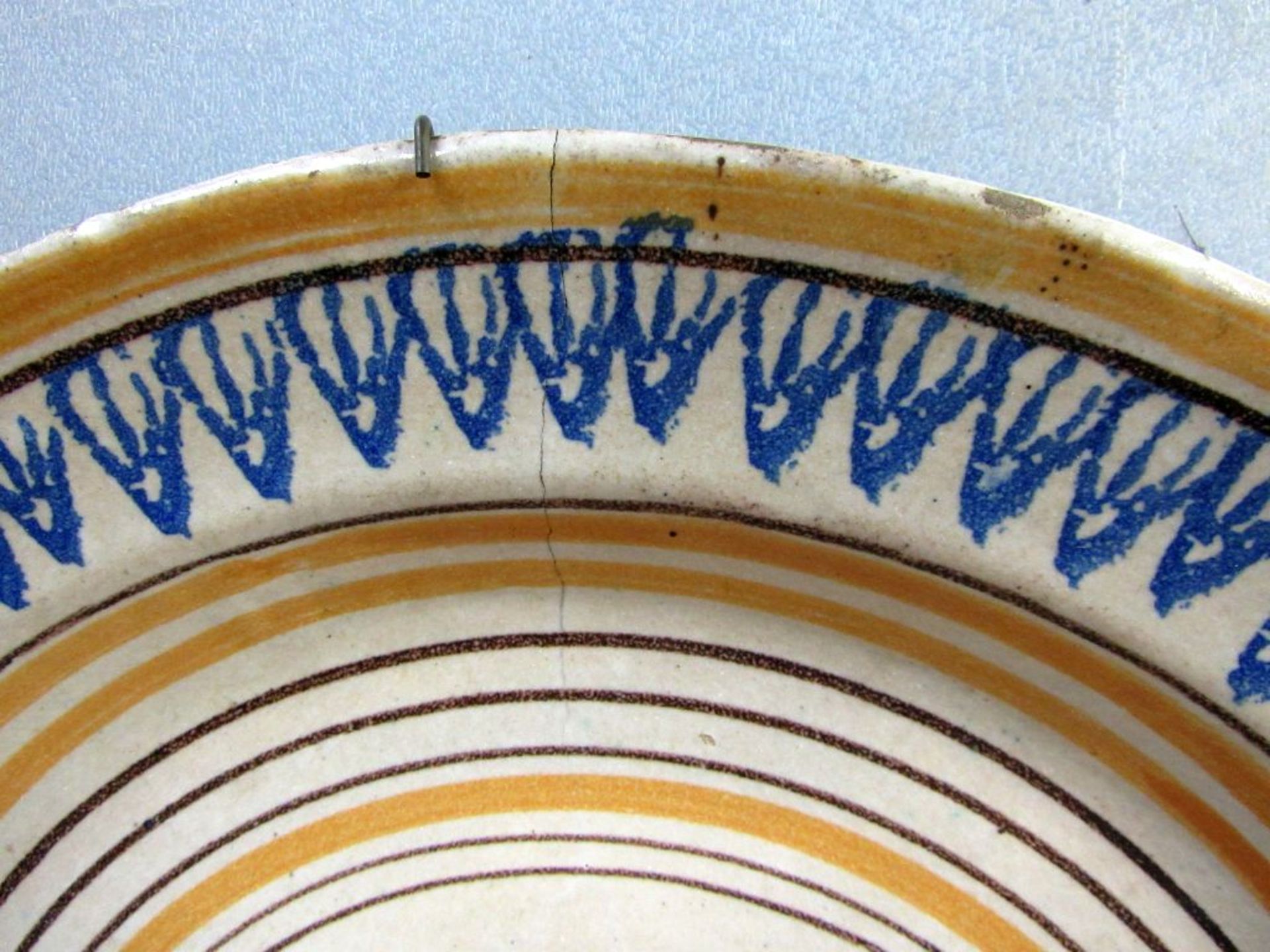 Antiker Wandteller lasierte Keramik - Bild 5 aus 9