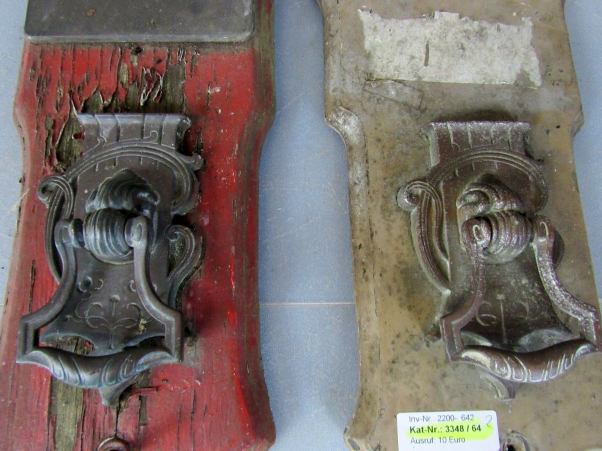 Zwei antike Türklopfer Jugendstil auf - Bild 2 aus 7