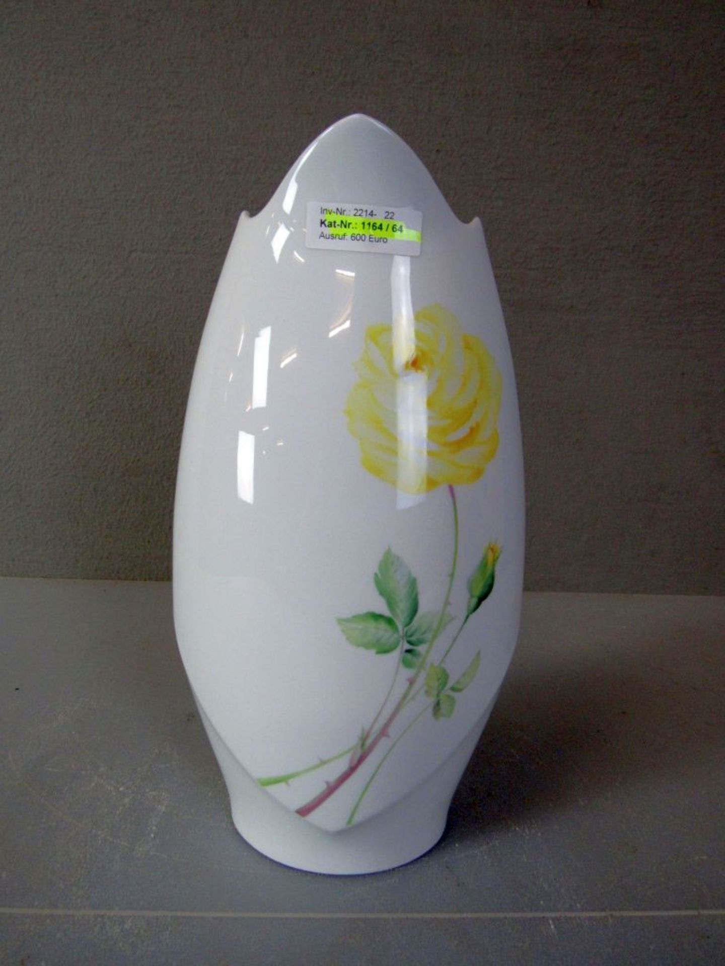 Meissen Schwertermarke Vase