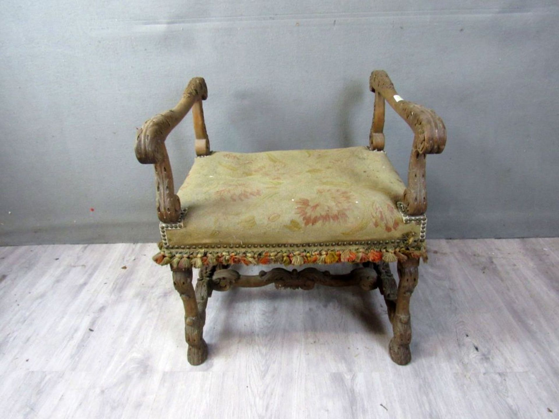 Antiker barocker Stuhl Eiche Shabby