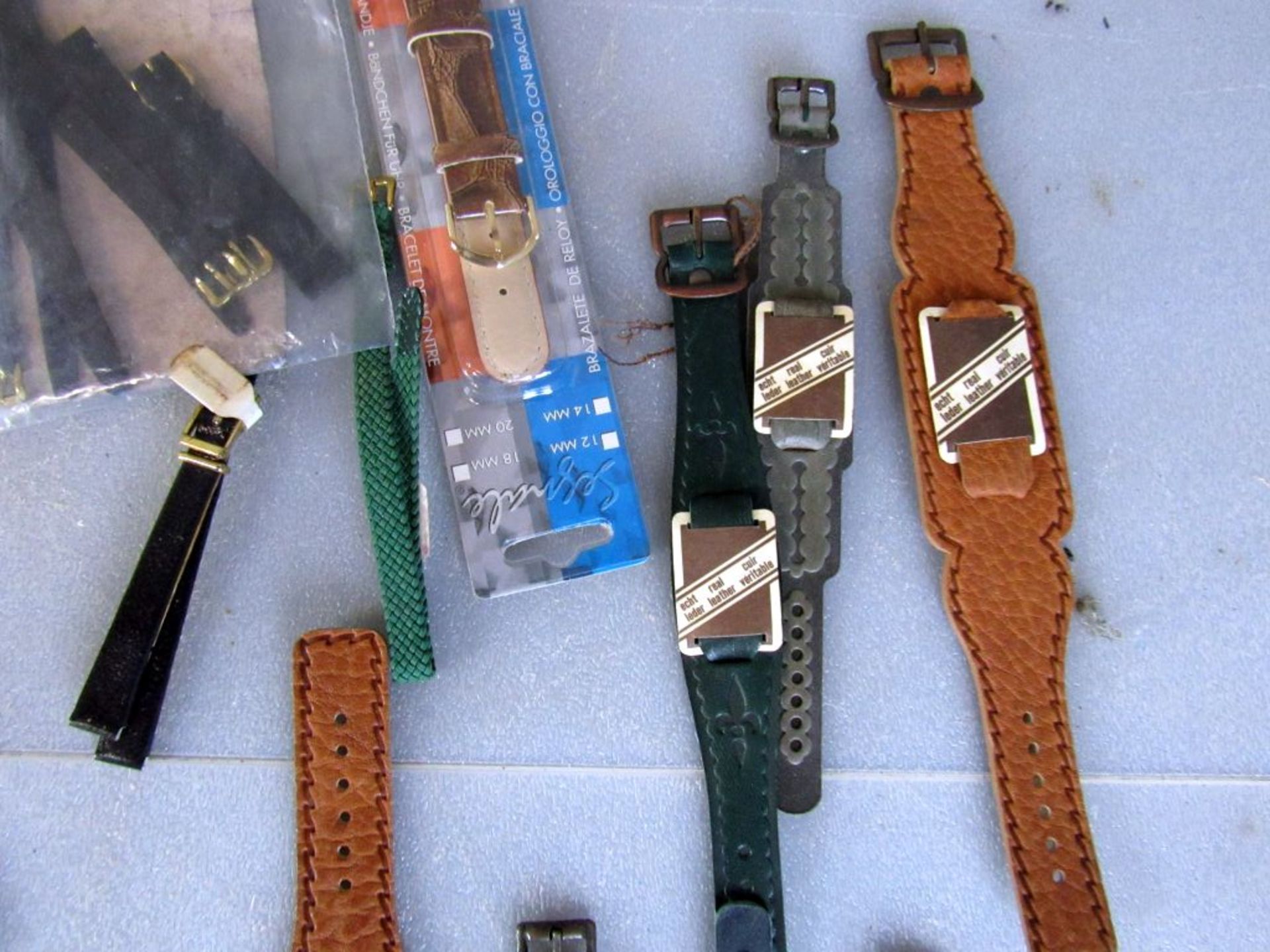 Vintage 20 ungetragene Uhren Armbänder - Image 4 of 8
