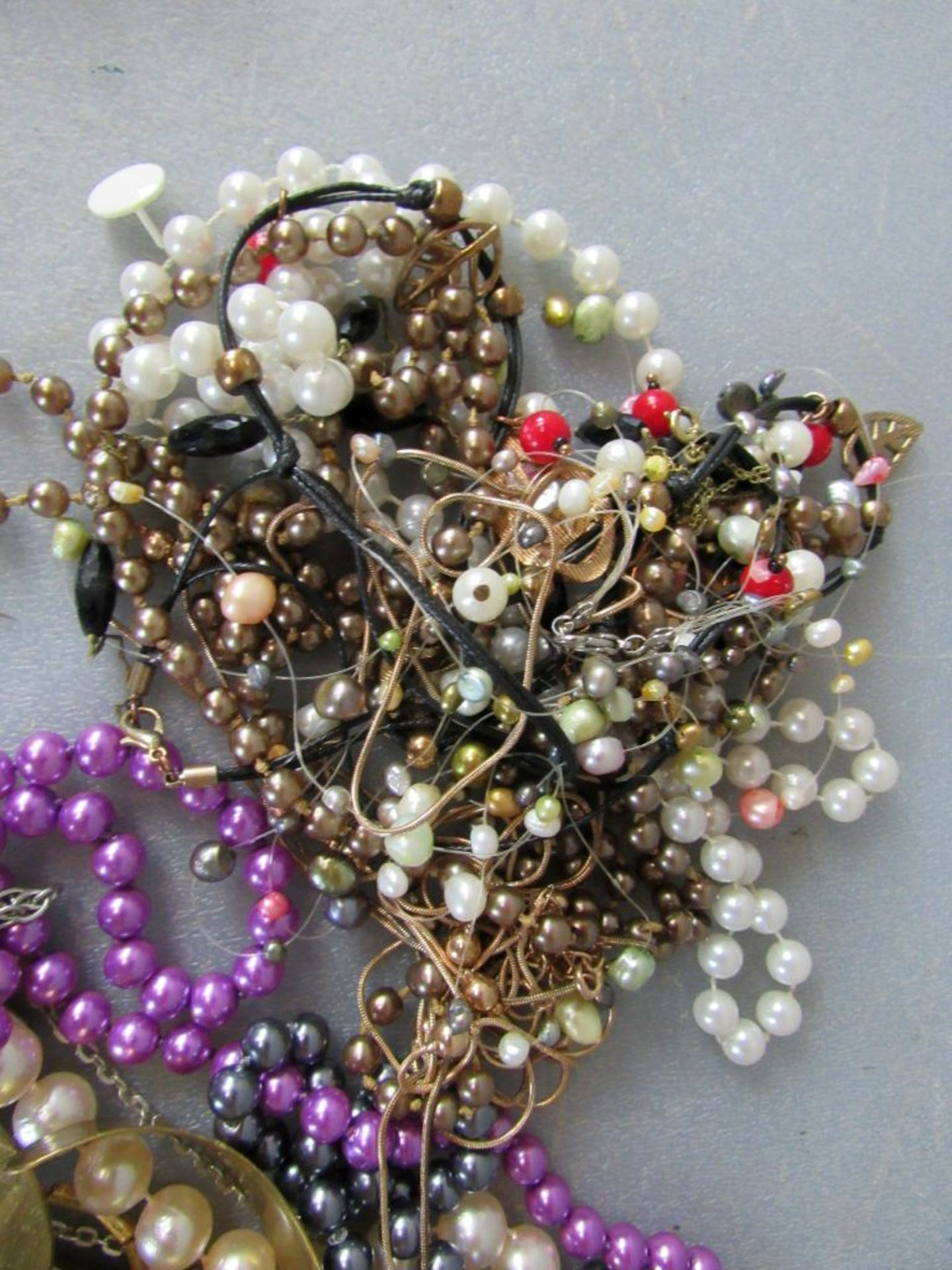 Interessantes Konvolut Modeschmuck - Bild 2 aus 9