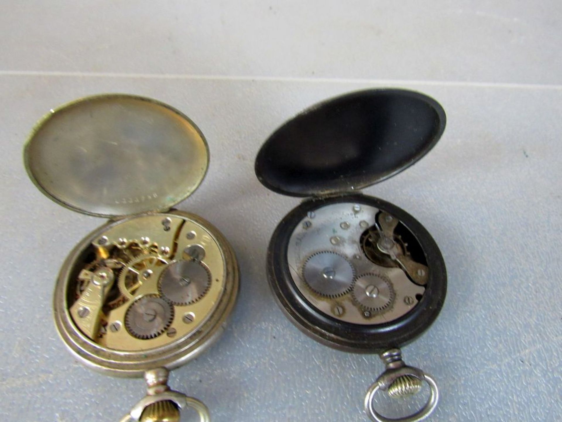 Zwei antike Taschenuhren aus - Bild 6 aus 9