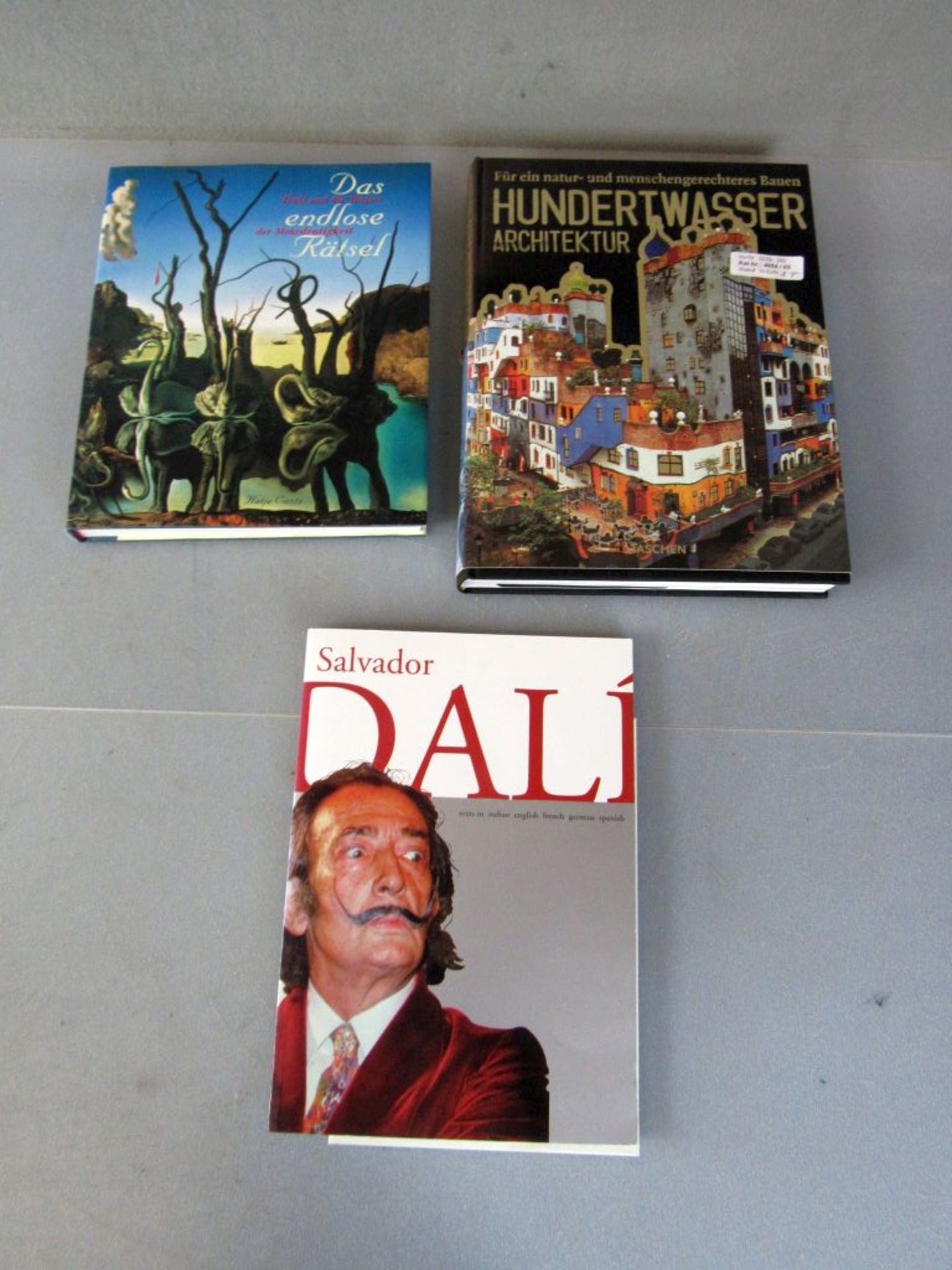 3 Bücher Dali und