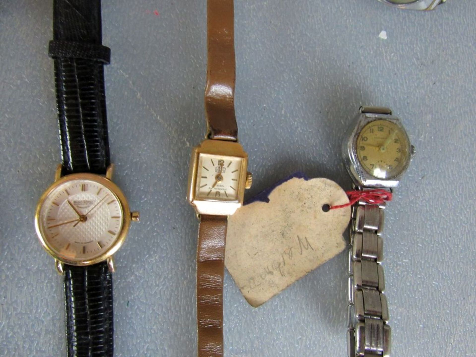Konvolut Armbanduhren über 30 Stück - Bild 2 aus 10