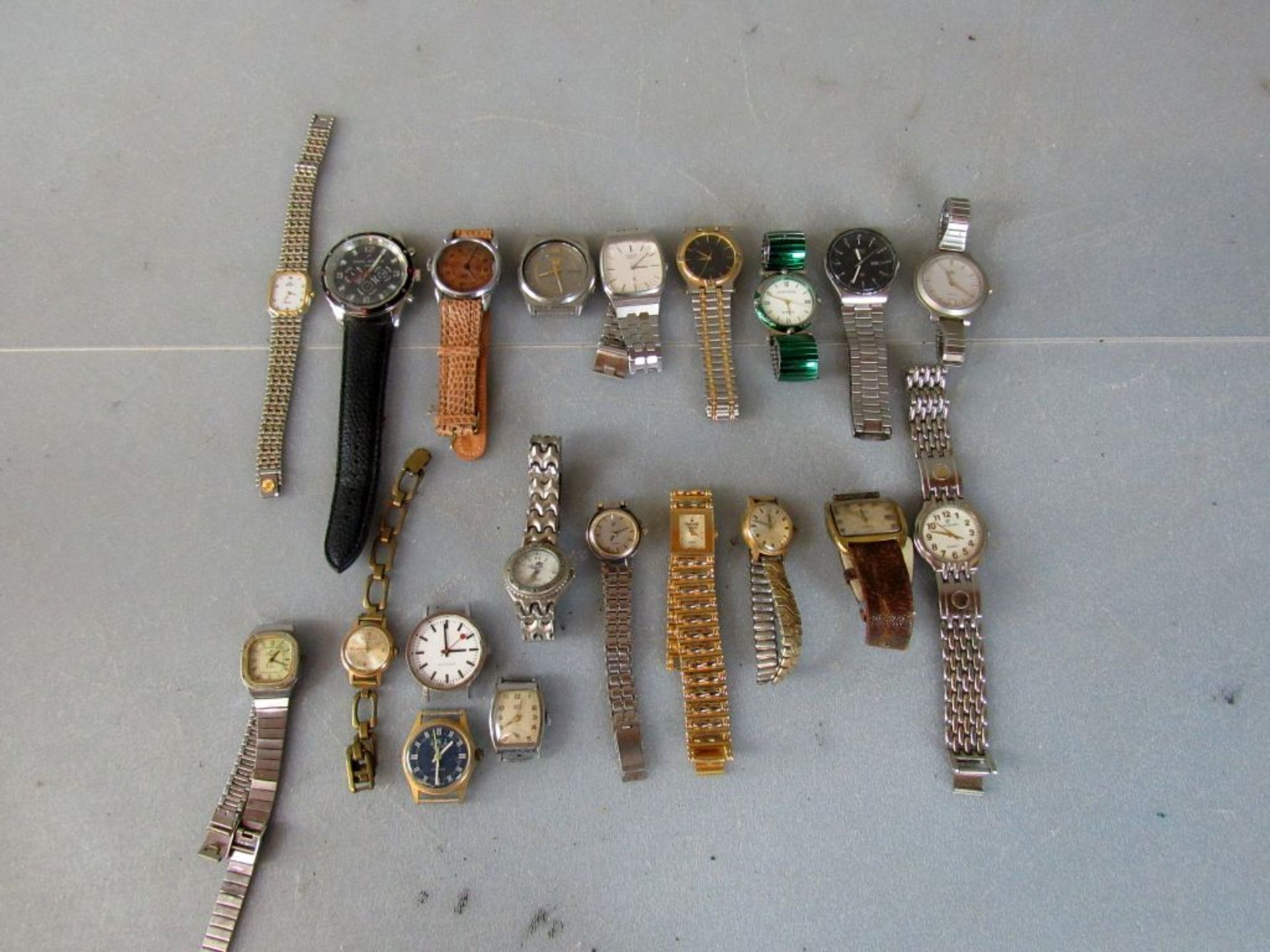 Interessantes Konvolut Armbanduhren