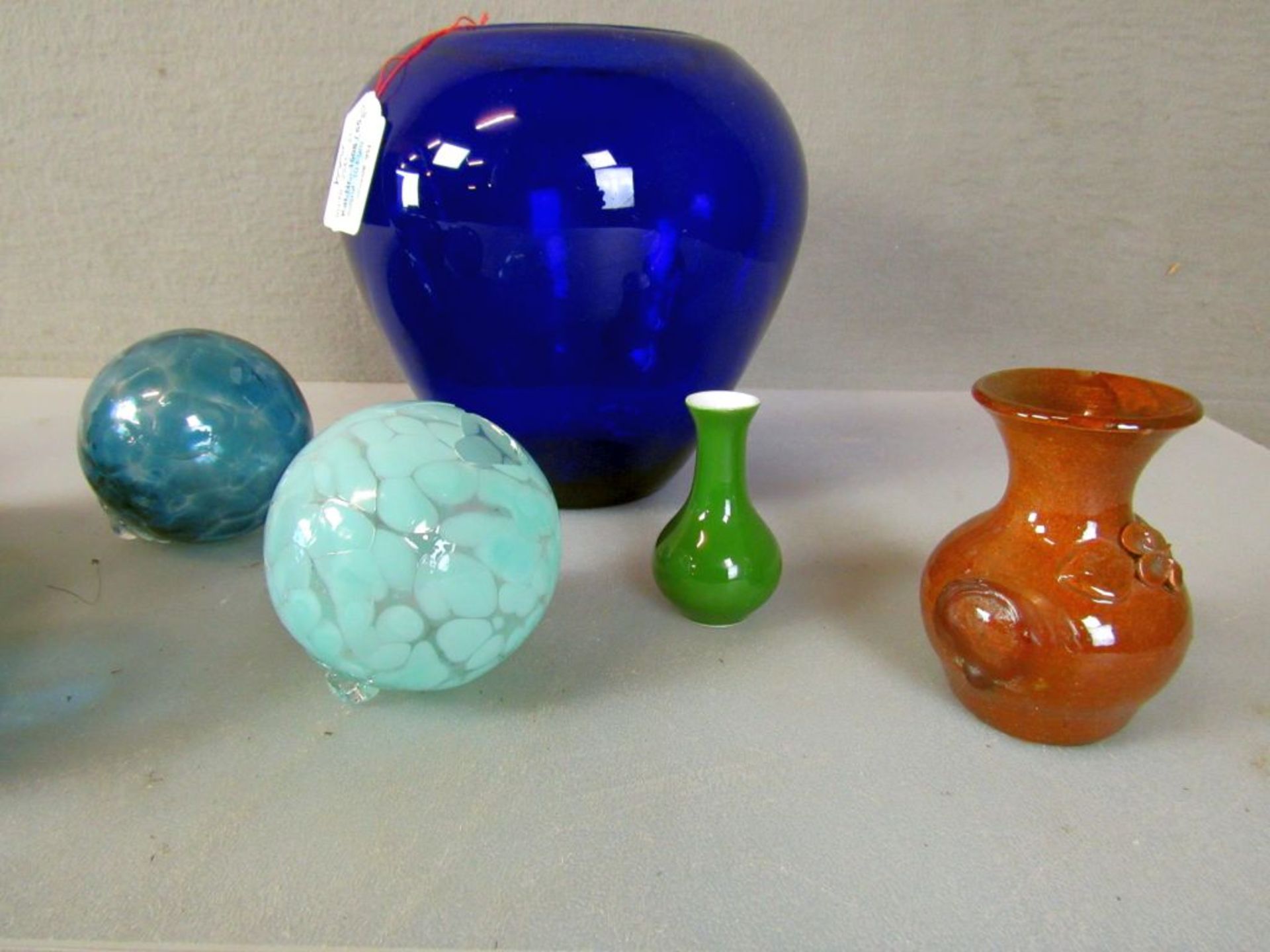 Konvolut Vasen 5 Stück + Beigabe - Bild 5 aus 6