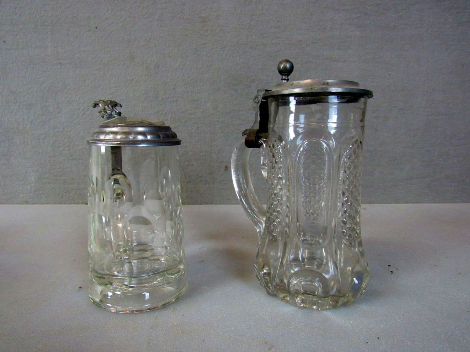 2 antike Glasbierhumpen um 1900 15 und