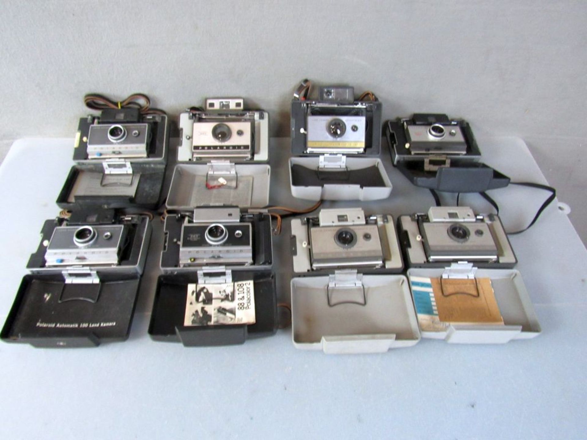 Konvolut Fotoapparate 8 Stück Polaroid