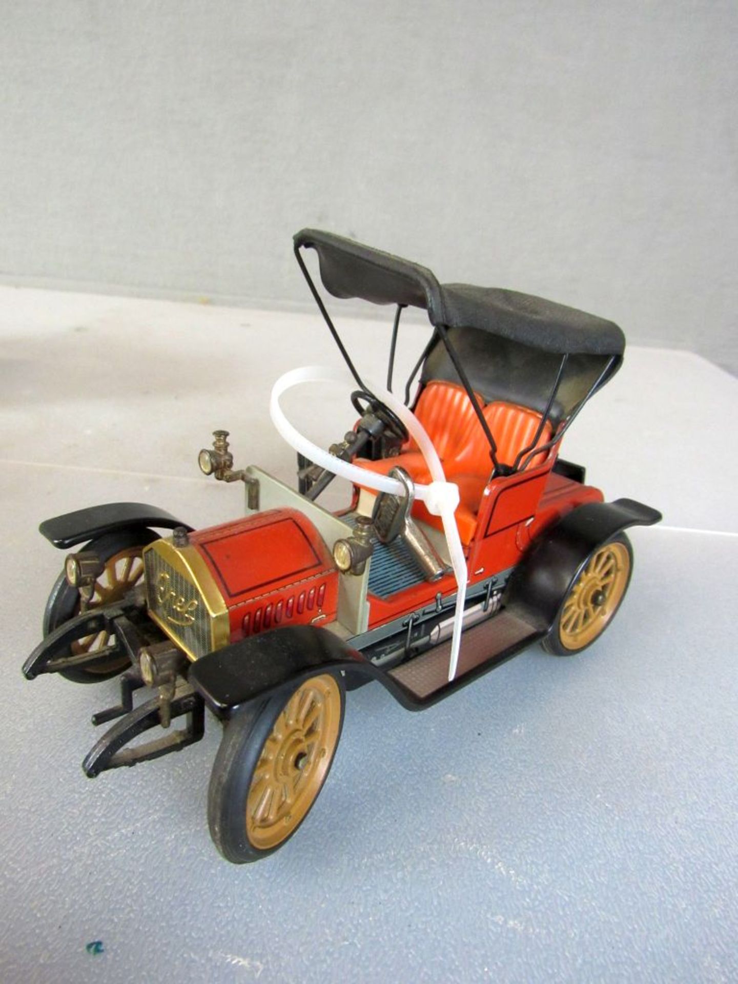 Spielzeug Schuco Modell 1228 Oldtimer - Bild 8 aus 10