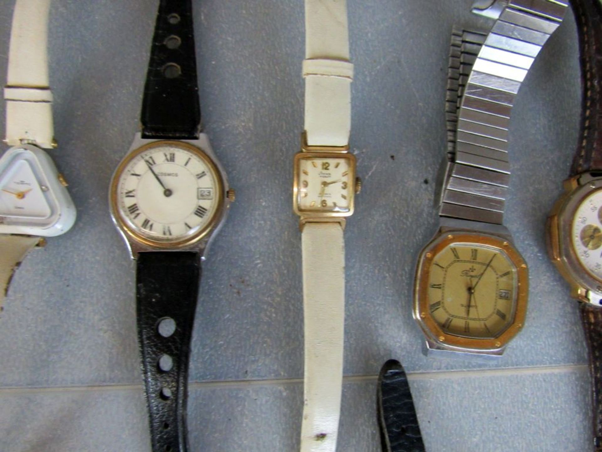 Konvolut Armbanduhren über 30 Stück - Bild 9 aus 10