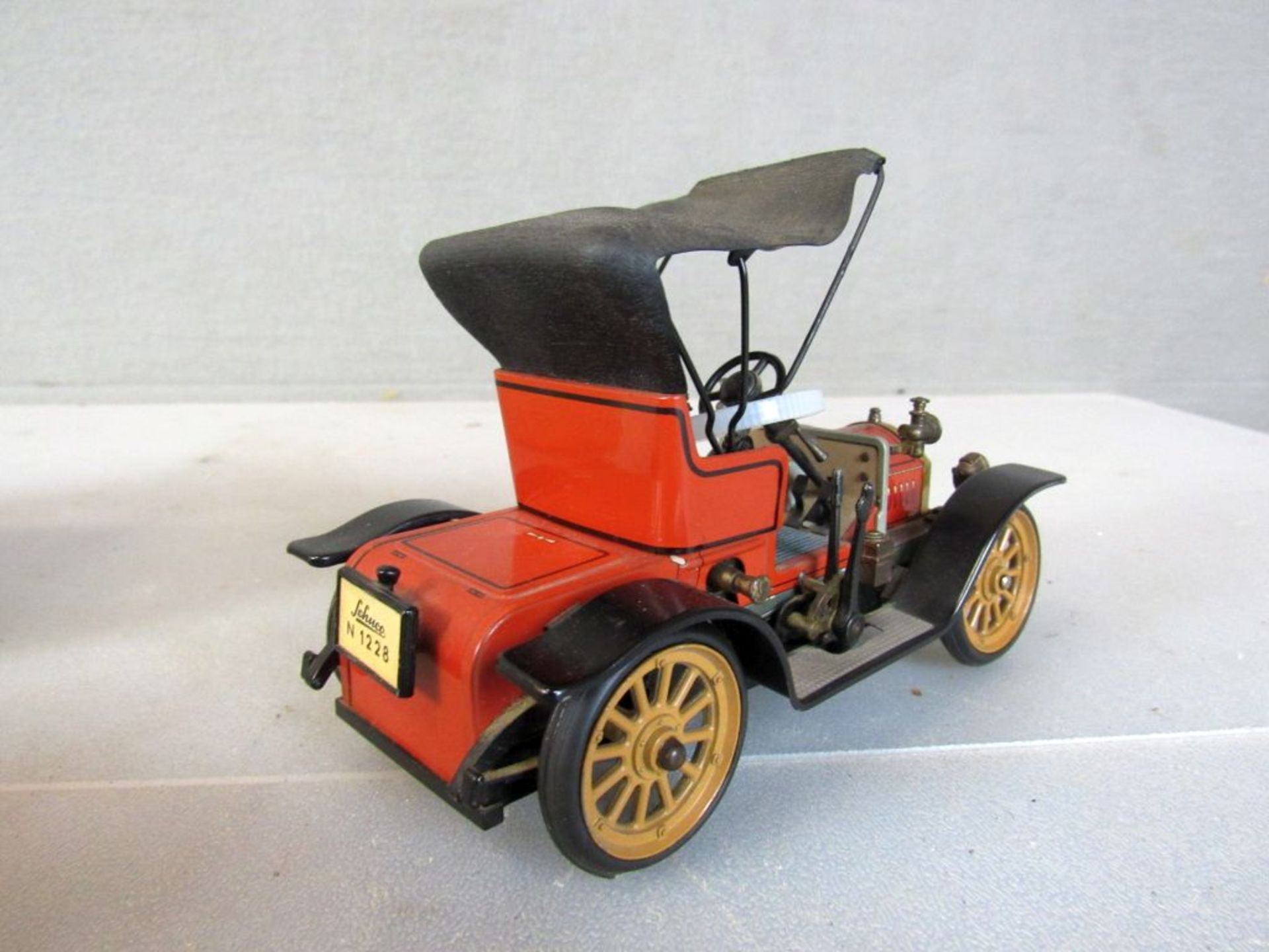 Spielzeug Schuco Modell 1228 Oldtimer - Bild 6 aus 10