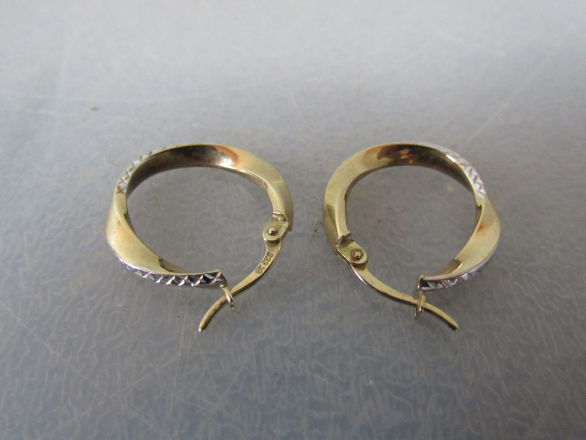 3 Teile Damenschmuck Ohringe und Ring - Image 5 of 10