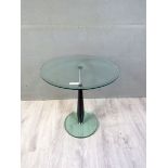 Designertisch Metall und Glas