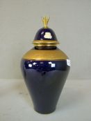 Amphorenvase Kobaltblau oberhalb mit