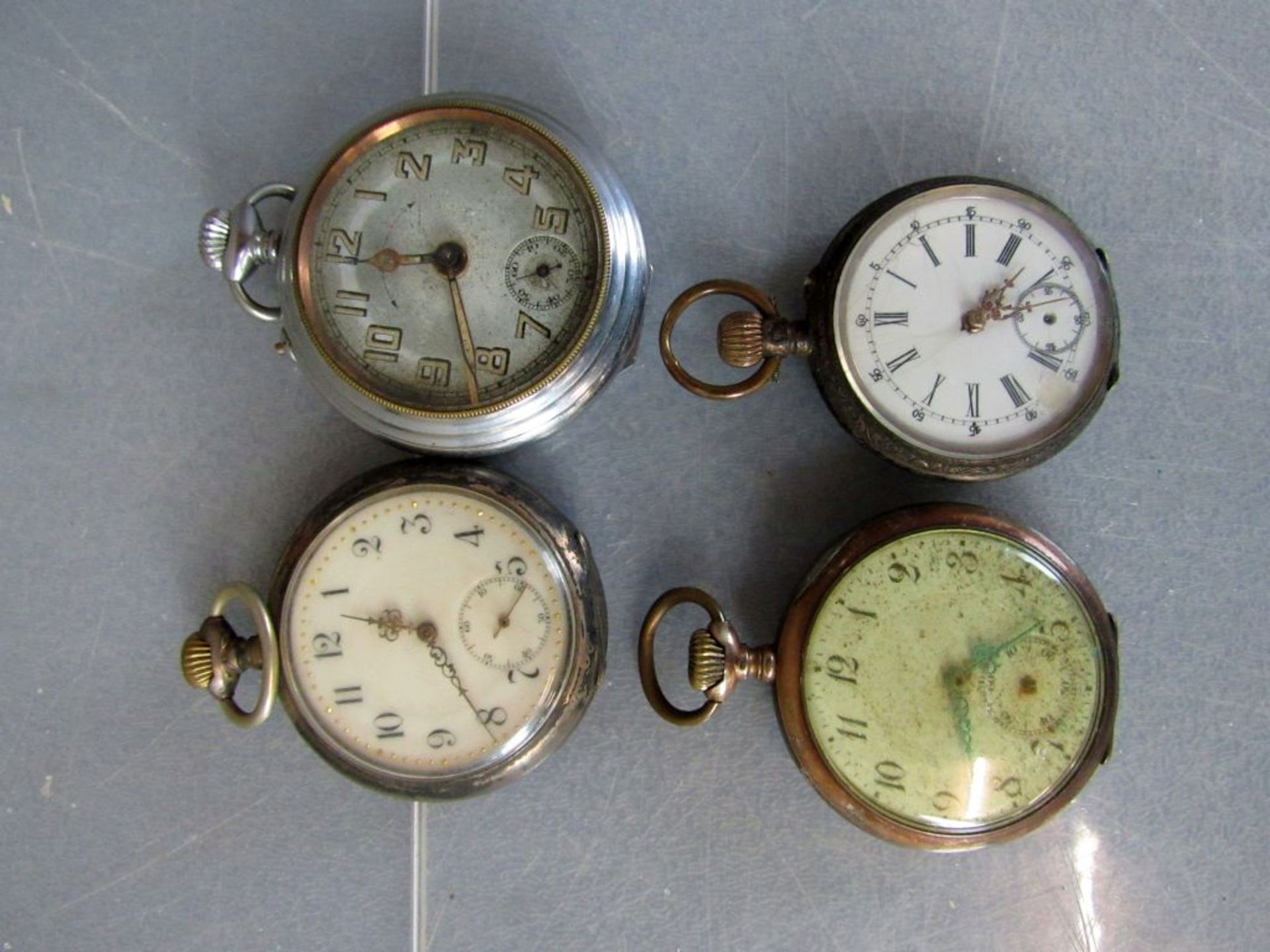 Lot 4 Taschenuhren um 1900 u.a. Silber